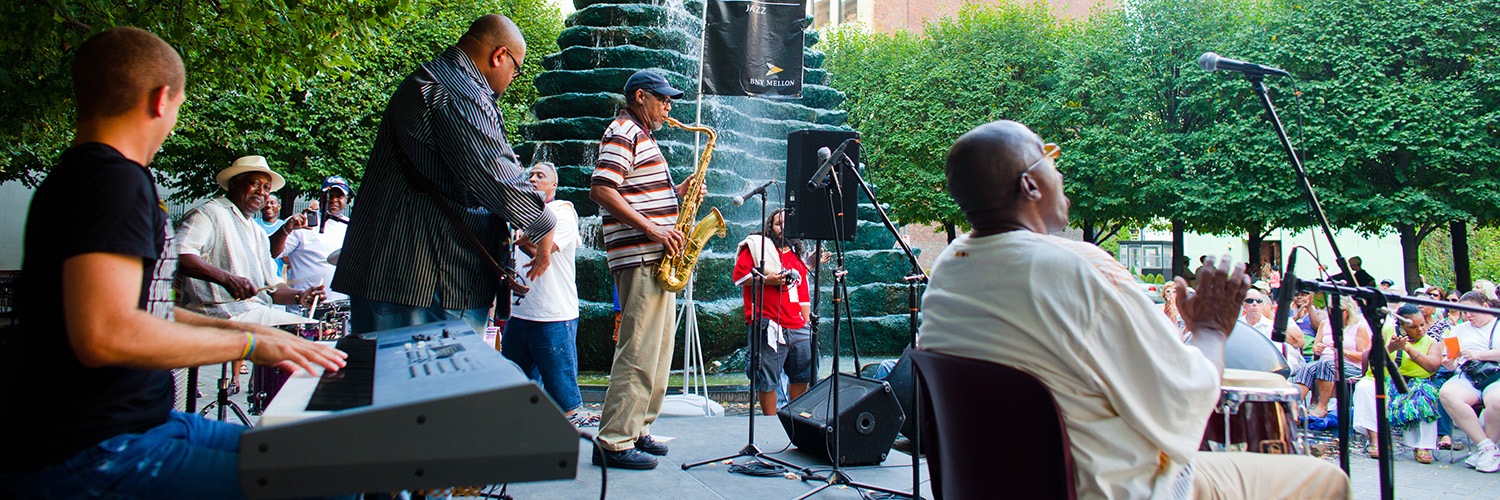 jazz musicians perform on a Tuesday evening in Katz Plaza
