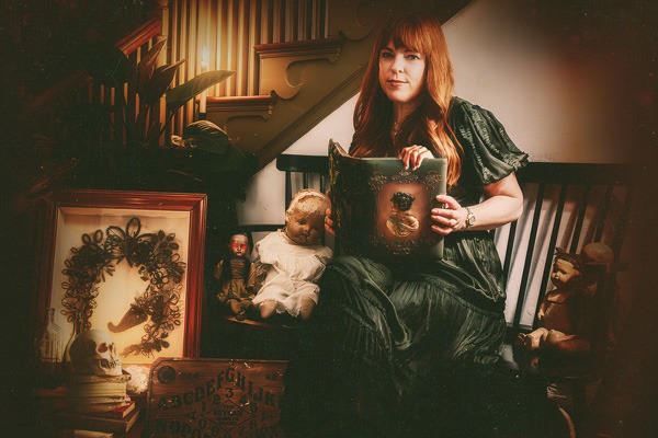 Amy Bruni: Walking with Ghosts VIP Meet & Greet 