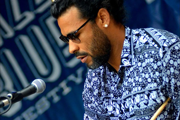 Hugo Cruz and Caminos