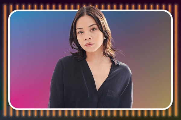 Eva Noblezada